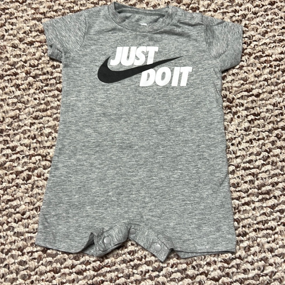 Baby Nike shorts romper‎